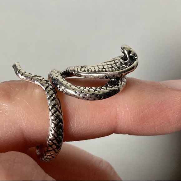 Vintage-Style Punk Cobra Wrap Around Silver Alloy Adjustable Ring Size 7 (H218) - Picture 6 of 15